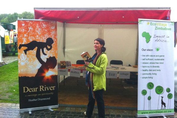 dear-river-book-launch-2011-berlin-stand